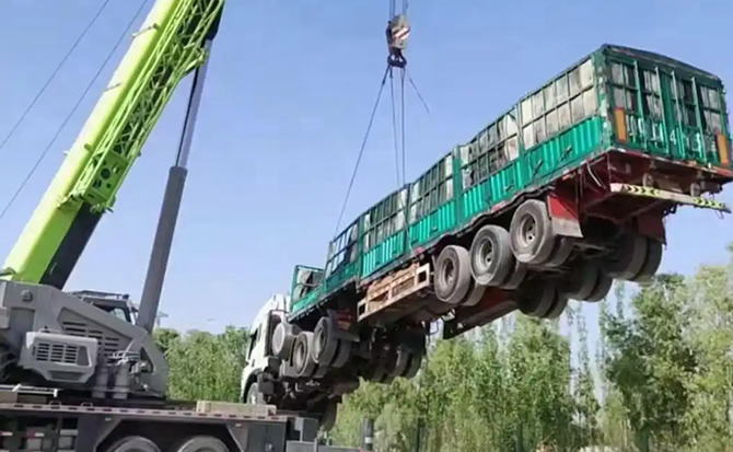 皮山道路脱困救援案例
